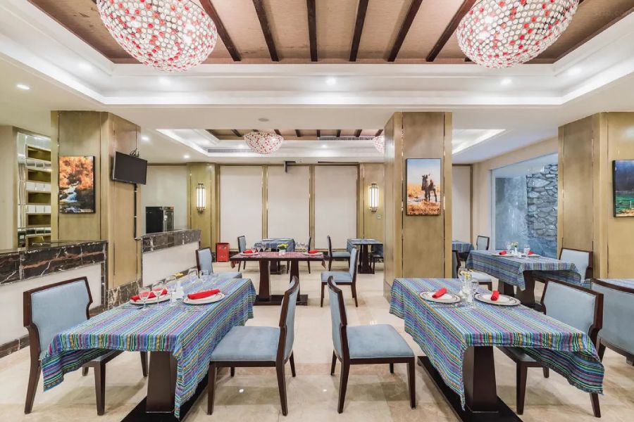 Phòng ăn Celebrity Jiuzhaigou Hotel, Cửu Trại Câu